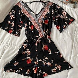 Maurices Women’s Romper size XS, New without tags.
